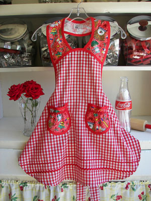 1940 Red kitchen cherries