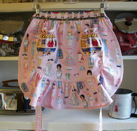 1943 Paper Dolls Ruffle Half Apron