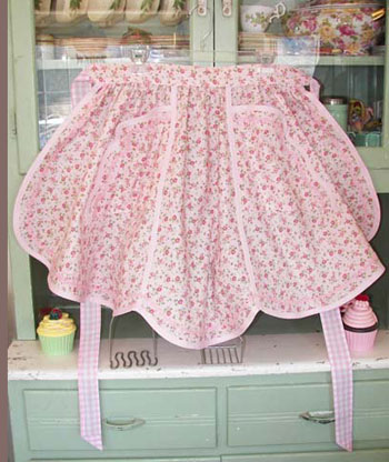 1944 Half Apron Pink Bud Rose