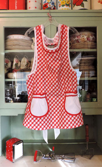 Grandma Apron Old Fashioned Red & White Kitchen Apron