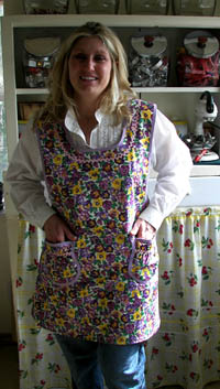 Grandma apron in Lilac Pansy, click for larger view