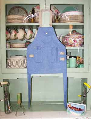 Boy Levi Gold Apron