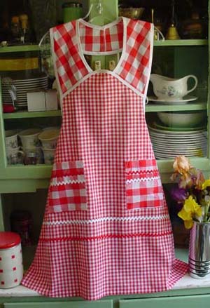 1940 Red Gingham, click for more 1940 aprons
