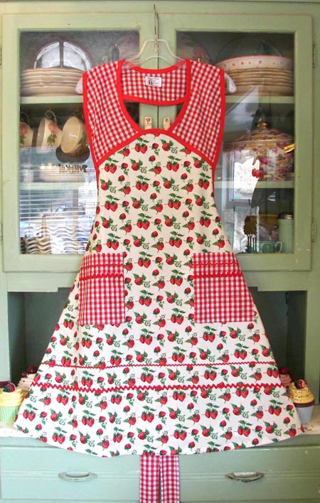 1940 in Strawberry Red gingham