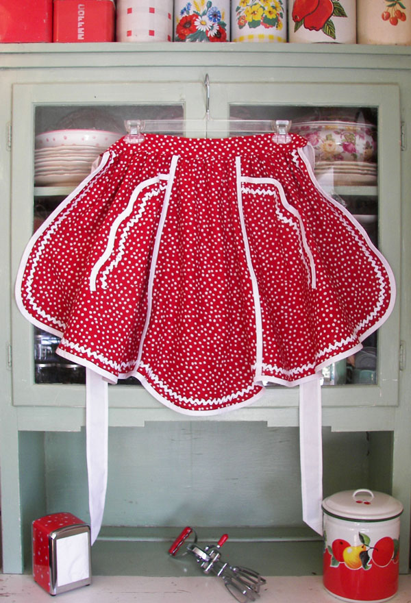 1944 Retro Red Polka Dot Apron