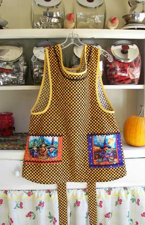 Hokus Pokus black orange woman full apron