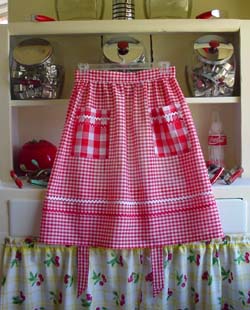 Red gingham half 