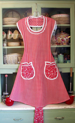 Rose apron Red gingham red snowflake